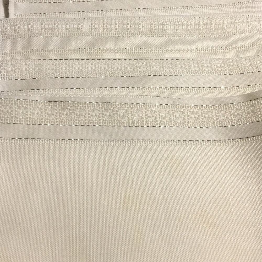 Cloth napkins (4) no brand tags or material tags READ - Picture 4 of 4